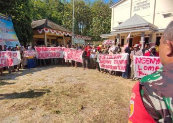 Warga Terdampak Tol Kediri Unjuk Rasa