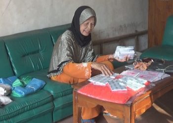 Lansia Penjual Karet Gelang di Jombang Jadi Calon Haji