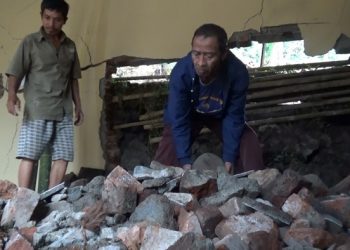 Ruang Belajar Anak-anak Hindu Rusak