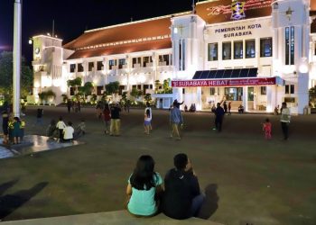 Taman Surya Jadi Tempat Nongkrong Baru Warga Surabaya