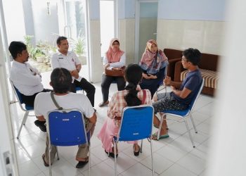 Mas Dhito Berikan Trauma Healing Korban Kebakaran Pasar Gringging