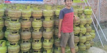 Stok LPG di salah satu pangkalan resmi pertamina. Foto: Ist
