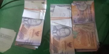 Barang bukti uang hasil curian dari tangan BS. Foto: Bacaini/AK.Jatmiko