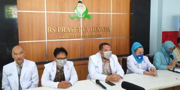 Konferensi pers di RS Prasetya Husada Malang. Foto: Bacaini/A.Ulul