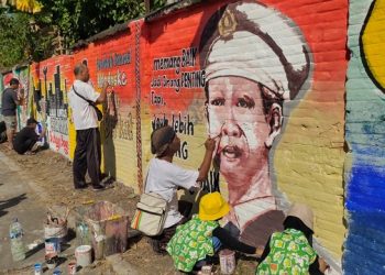 Kritik Polisi, Tembok Polsek Dicoreti