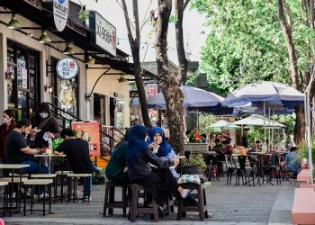 Kenyamanan Nongkrong di G Walk Citraland Surabaya