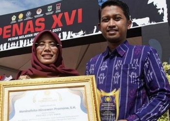 Mas Dhito Terima Penghargaan Dari Menteri Pertanian