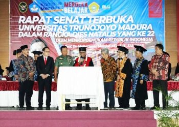 Peran Mahfud MD, Jadikan UTM Sebagai Kampus Negeri Pertama di Madura