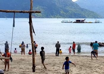 Pekan Terakhir Liburan Sekolah, Pantai Mutiara Trenggalek jadi Jujukan