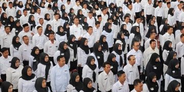 Pelantikan tenaga honorer menjadi PPPK. Foto: Bacaini/Aby