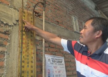 LPG Langka, Warga Jombang Gunakan Kotoran Sapi