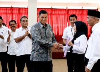 Serahkan SK PPPK Guru Formasi 2022, ini Pesan Wali Kota Kediri