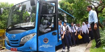 Ketersediaan bus sekolah, salah satu bidang angkutan di Kota Kediri. Foto: Ist
