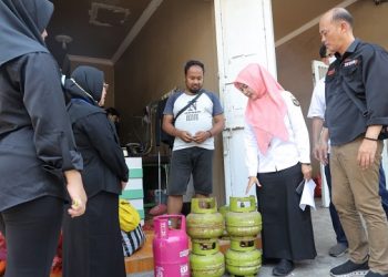 Sidak LPG 3Kg di salah satu lokasi sasaran. Foto: Ist