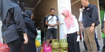 Sidak LPG 3Kg di salah satu lokasi sasaran. Foto: Ist