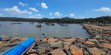 Lahan pembangunan dermaga di Teluk Popoh Tulungagung. Foto: Bacaini/Setiawan