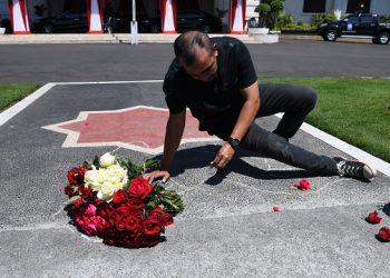 Sambut HUT Arema, Seniman di Malang Gelar Aksi Teatrikal Tragedi Kanjuruhan