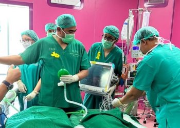 Operasi Perdana Pemisahan Bayi Kembar Siam di RSSA Malang Hanya 1 Jam