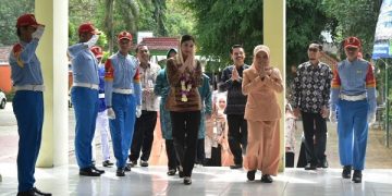 Novita Hardini di SMAN 1 Karangan. Foto: Ist