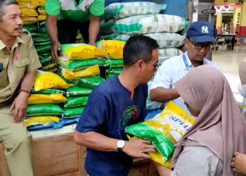 Gelar Pasar Murah, Bulog Kediri Gelontorkan 8 Ton Beras