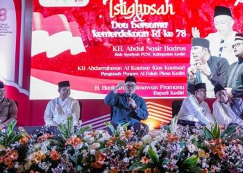 Mas Dhito Akan Renovasi Masjid Agung Pare Tahun Depan