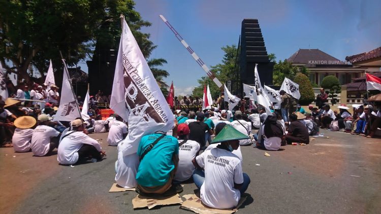 Ricuh Hari Tani Nasional, Petani Blitar Tuntut Pencabutan SK Perpanjangan HGU Perkebunan