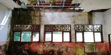 Kondisi salah satu sekolah di Bangkalan yang akan segera diperbaiki. Foto: Bacaini/Rusdi