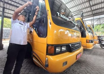 Anggaran Habis, Bus Sekolah Stop Layani Siswa Sekolah