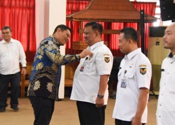 Ratusan ASN Terima SK Kenaikan Pangkat dan Satya Lencana Karya Satya