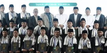 Gus Yaqut ingatkan santri Bangkalan tidak lupa tradisi dan update tekhnologi (foto/ist)