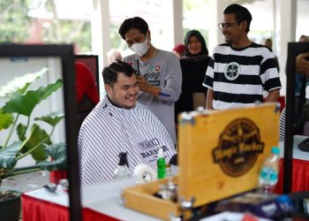 Peserta Pelatihan Barbershop Potong Rambut Mas Dhito