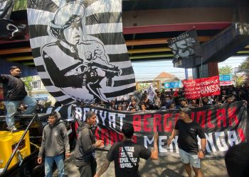 8 Aremania Pejuang Keadilan Tragedi Kanjuruhan Divonis 9 Bulan Penjara