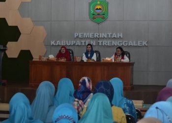 Novita Hardini dalam acara Jambore Kader Posyandu Kabupaten Trenggalek 2023. Foto: Ist