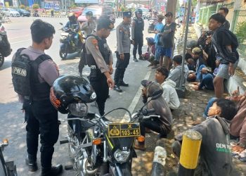 Polisi Amankan Kelompok Diduga Bonek, Ada yang Bawa Sajam