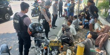 Polisi Amankan Kelompok Diduga Bonek, Ada yang Bawa Sajam
