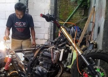 Dari Hobi, Custom Motor Pemuda Asal Malang ini Datangkan Cuan Puluhan Juta Per bulan