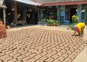 Kemarau Panjang Justru Disyukuri Pekerja Ini