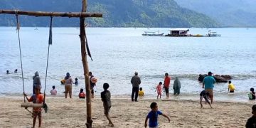 JLS Bikin Pantai Mutiara Trenggalek Kian Memesona. (foto/ist)