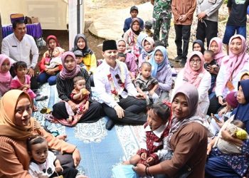 Bupati Arifin saat hadiri Mening Deh Suren Lor. Foto: Ist