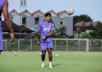 Butuh Sosok Senior, Persik Datangkan Irfan Bachdim