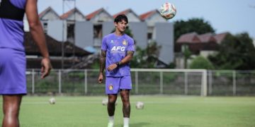 Irfan Bachdim berseragam Persik Kediri. Foto: Ist
