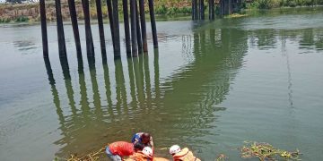 Hilang 3 Hari, Pria Jombang Ditemukan Tewas Membusuk di Bawah Jembatan. (foto/syailendra/Bacaini)