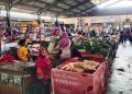 Aktivitas pedagang di Pasar Pahing kota Kediri. Foto:bacaini/AK Jatmiko
