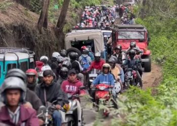 Wisata Gunung Bromo Macet Parah, TNBTS: Akibat Pembatasan Kunjungan