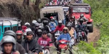 Wisata Gunung Bromo Macet Parah, TNBTS: Akibat Pembatasan Kunjungan. (foto/ist)