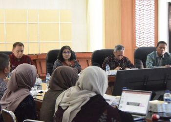 Pj Wali Kota Kediri Beri Arahan dalam FGD Likuiditas Dana Pihak Ketiga