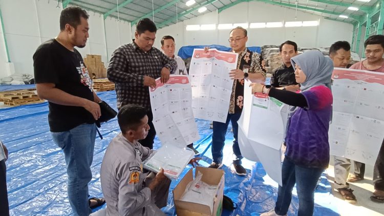 Surat Suara Pemilihan DPRD Tiba di Kabupaten Kediri