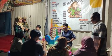 Jelang Libur Nataru, Petugas Sidak Harga Pecel Jalan Dhoho