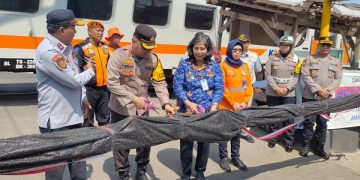 Pj Wali Kota Resmikan 5 Palang Pintu Perlintasan KA Baru di Kota Kediri