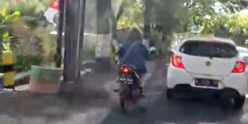 Polisi Batu Selidiki Aksi Menjijikkan Laki-laki Pamer Kelamin di Atas Motor. (foto/ist)